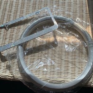 Bling bling steering wheel cover with tag